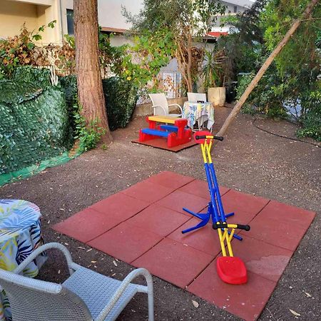 Hotel Agni -Enoikiazomena Diamerizmata Kallithea  Екстер'єр фото