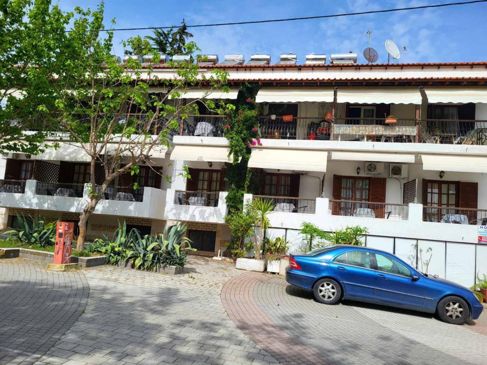 Hotel Agni -Enoikiazomena Diamerizmata Kallithea  Екстер'єр фото