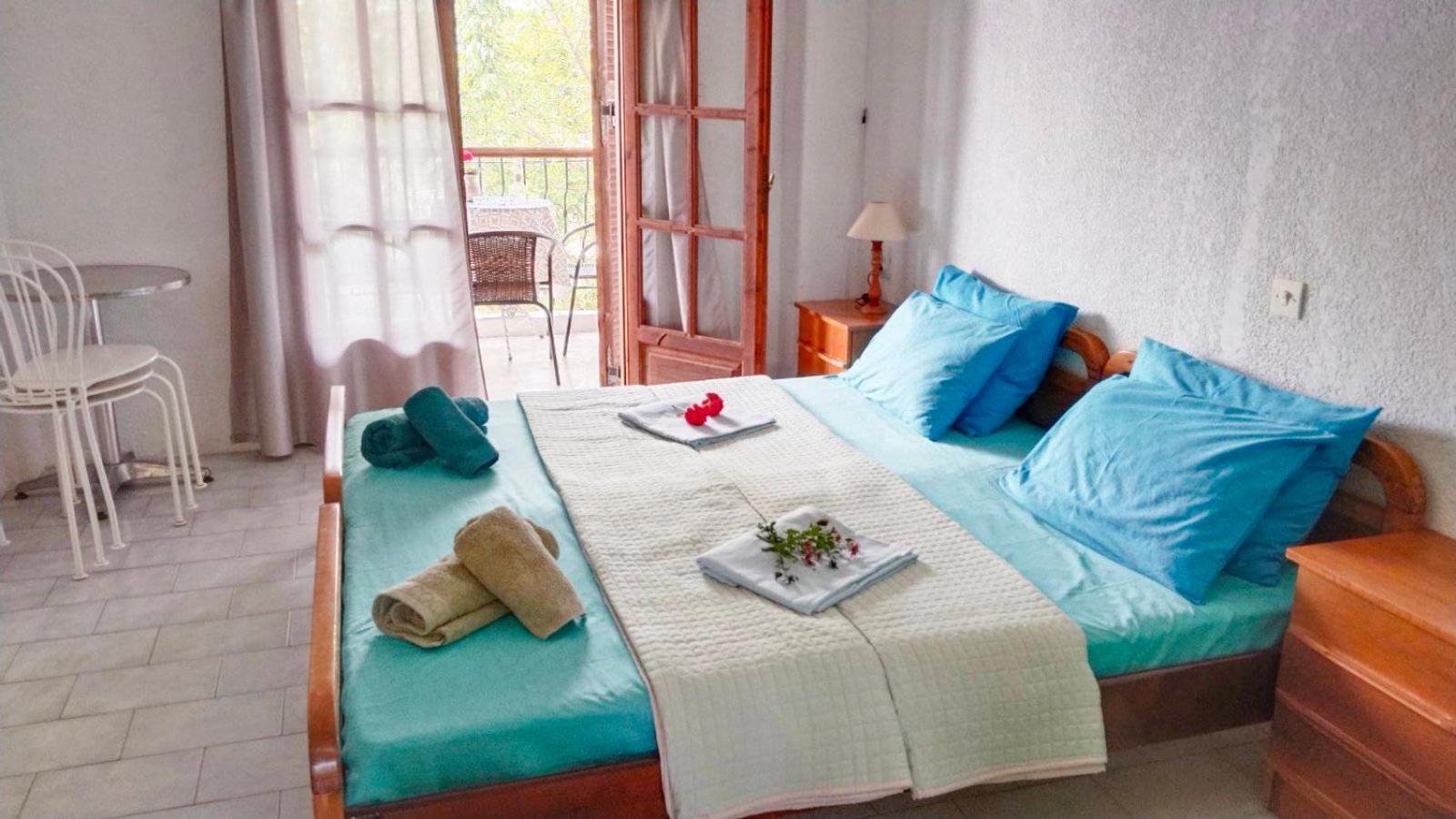 Hotel Agni -Enoikiazomena Diamerizmata Kallithea  Екстер'єр фото