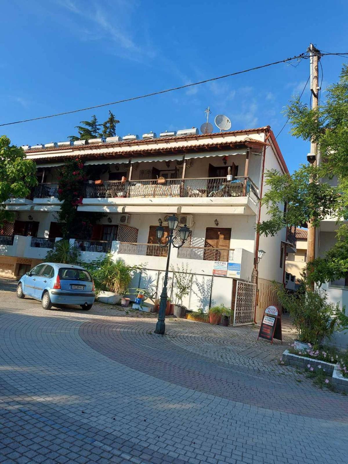 Hotel Agni -Enoikiazomena Diamerizmata Kallithea  Екстер'єр фото